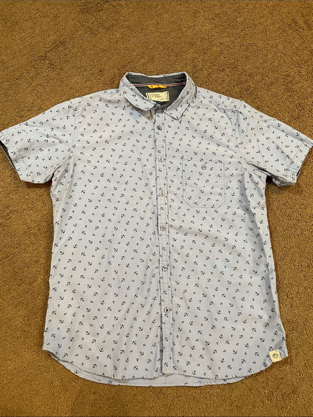 Free Planet Men's Light Blue Short-Sleeve Button-Down with Navy Anchor Print